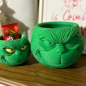 7 Inch Grinch Bowl – Fun & Festive for Candy, Stationery, or Holiday Decor!